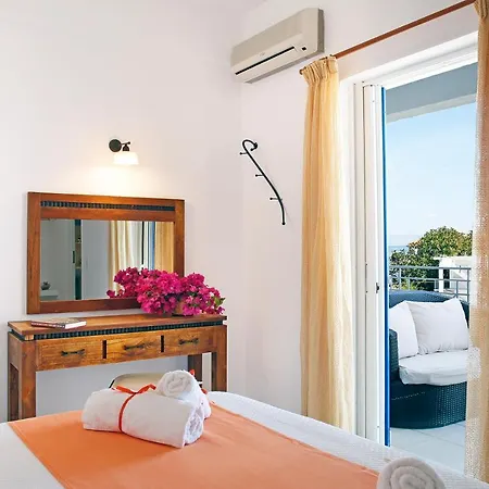 Bed & Breakfast Agistri Skála